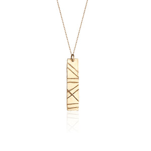 Everyone needs a simple bar necklace, and the Alison necklace is an absolute staple! Handmade in LA by Natalie McMillan from start to finish in solid 14k gold with a 20" fine gold chain. 