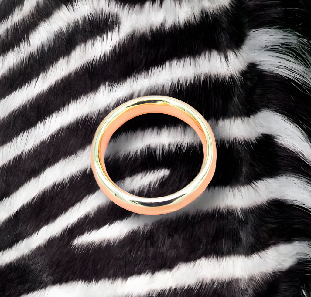 MY HUSBAND'S A GHOST RING